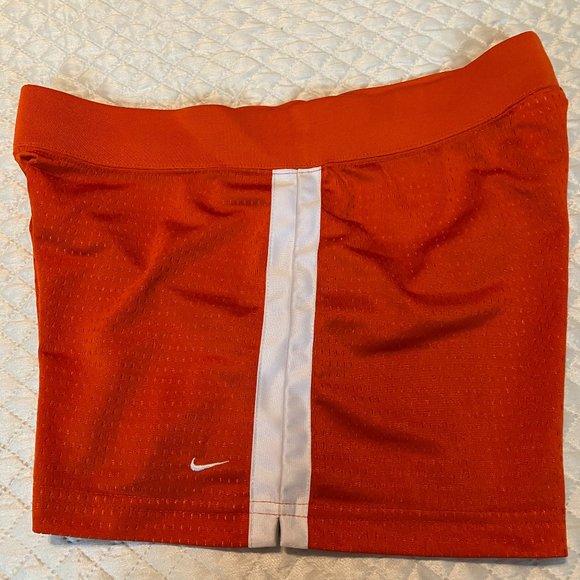 Women's Nike Basket ball Shorts - Picture 2 of 4